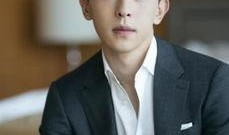 最新爆料邓伦,神秘女友身份引网友热议