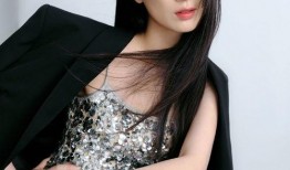 娱乐大瓜爆料黄圣依,揭秘明星背后的故事