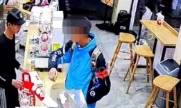 外卖小哥爆料奶茶店视频,外卖小哥曝光奶茶店惊人内幕！