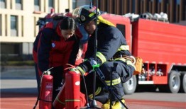 咸宁通城县新闻爆料,村民发现古墓群，专家现场考古调查